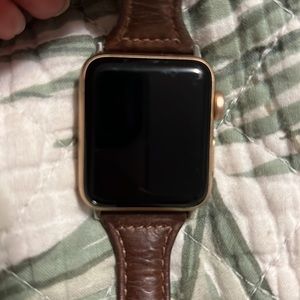 Apple Watch Series 3. Rose gold